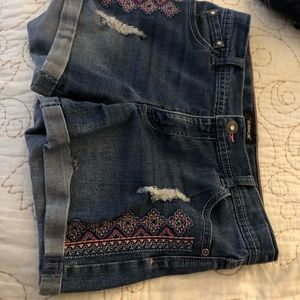 Girls shorts with cute design